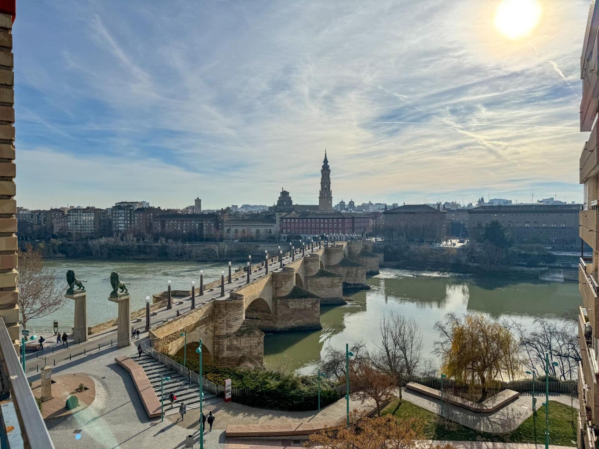 El Puente Del Pilar Comotucasa サラゴサ エクステリア 写真