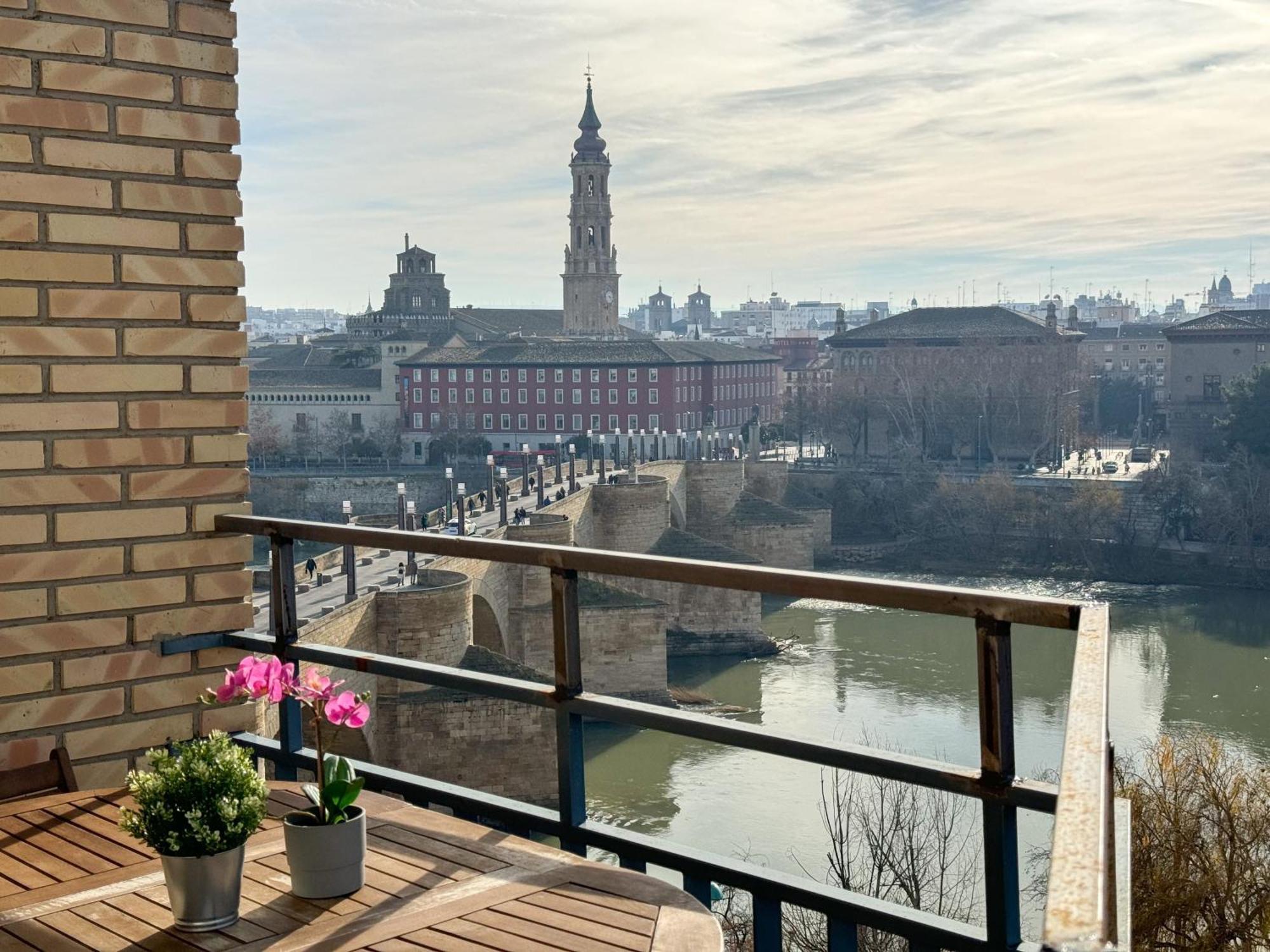 El Puente Del Pilar Comotucasa サラゴサ エクステリア 写真